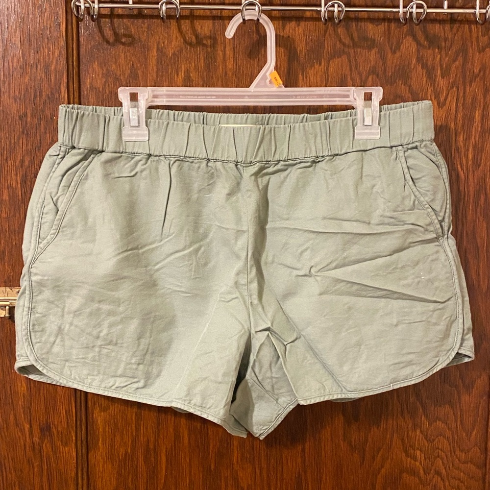 Madewell Dolphin Hem Shorts